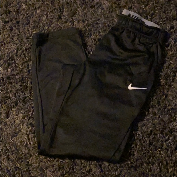 Nike Pants - Nike Therma Sweats Nike Pants - Nike Therma Sweats
